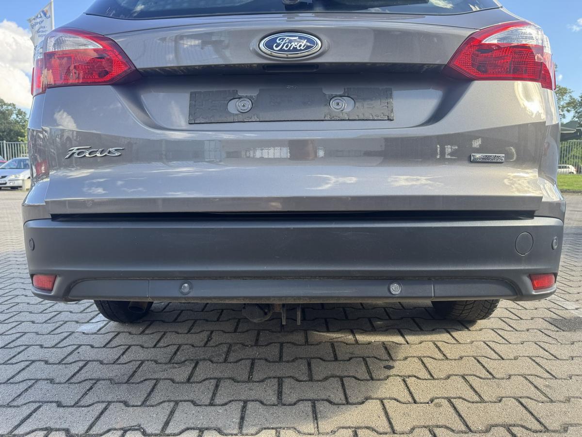 Ford Focus 3 original Sto&szlig;stange Stossf&auml;nger hinten Brisbane Braun Kombi Bj.2012